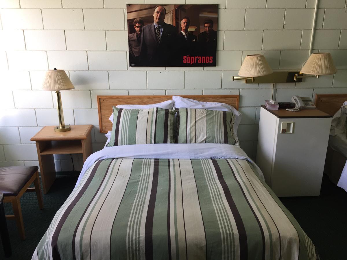 Falcon Lake Hotel 外观 照片