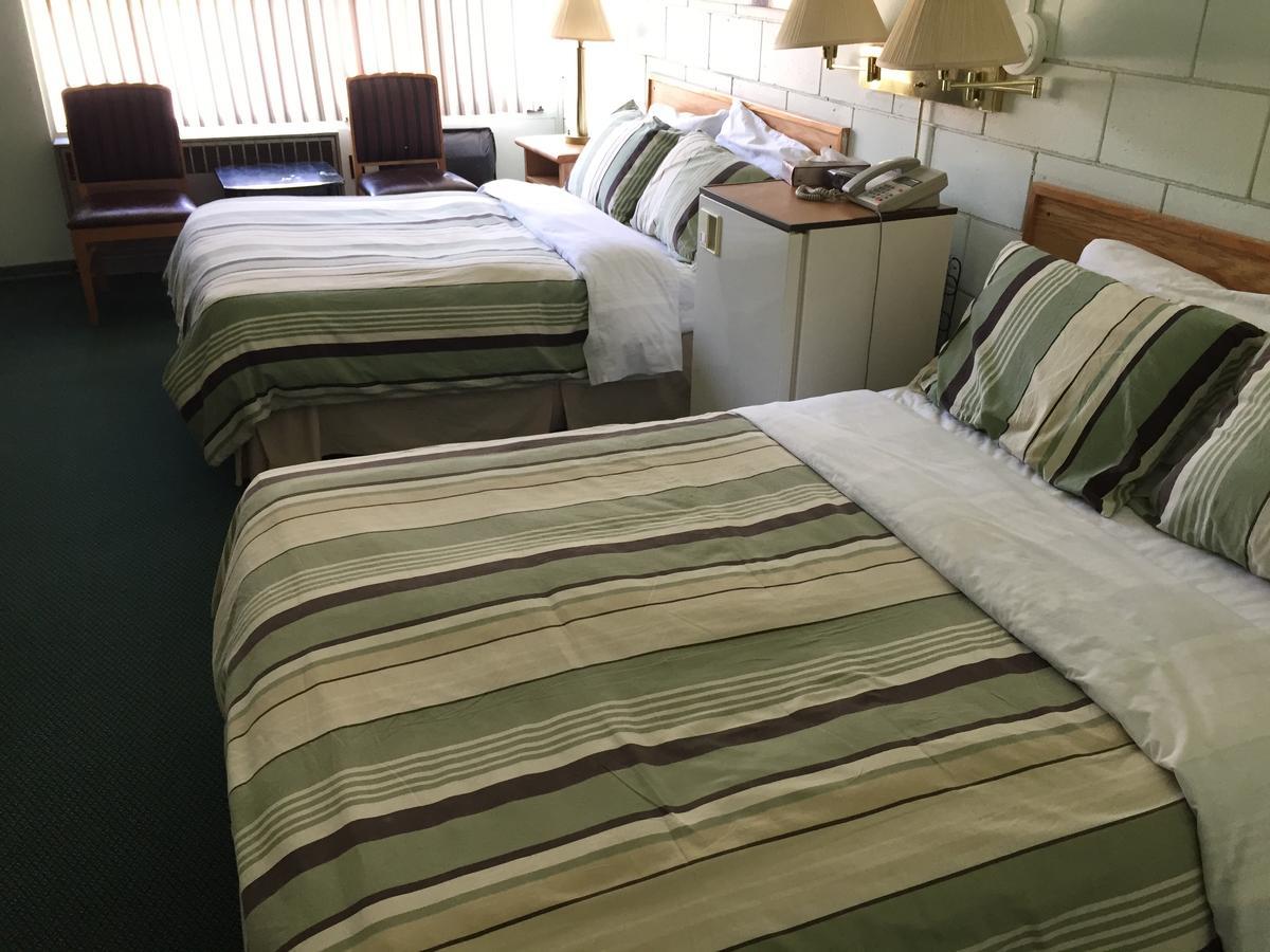 Falcon Lake Hotel 外观 照片